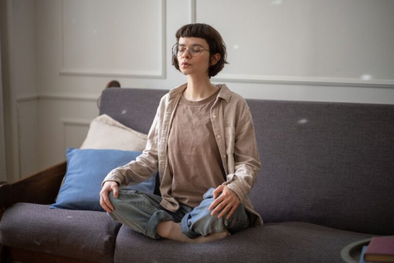 7 Best Yoga Poses for Mental Clarity and a Calmer Mind