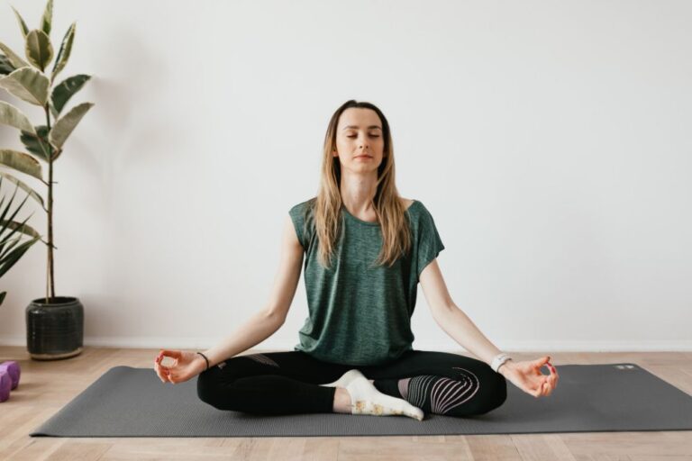 Bandhas for Beginners (Everything You Need to Know)